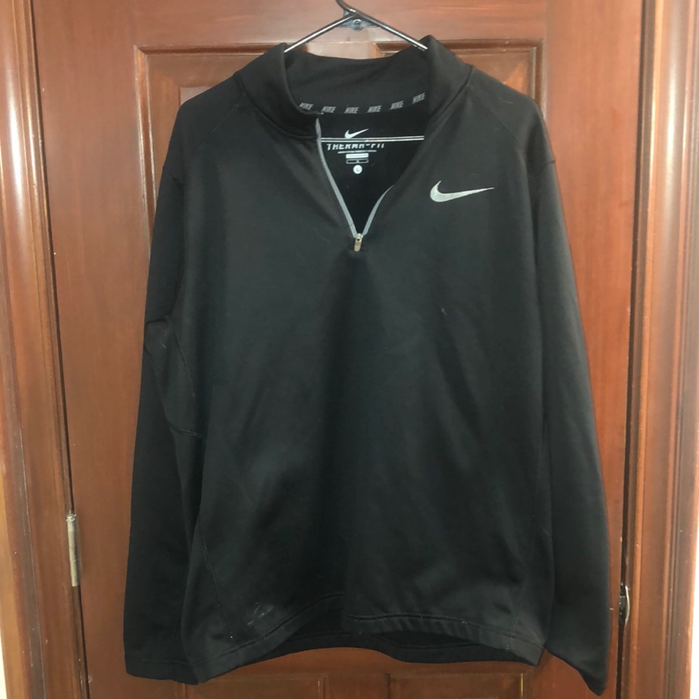 Nike therma-fit